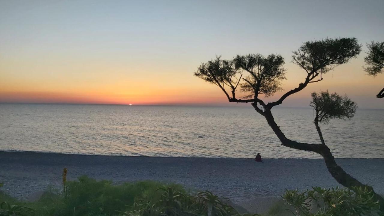 Capo Nettuno Hotel Capo dʼOrlando Kültér fotó